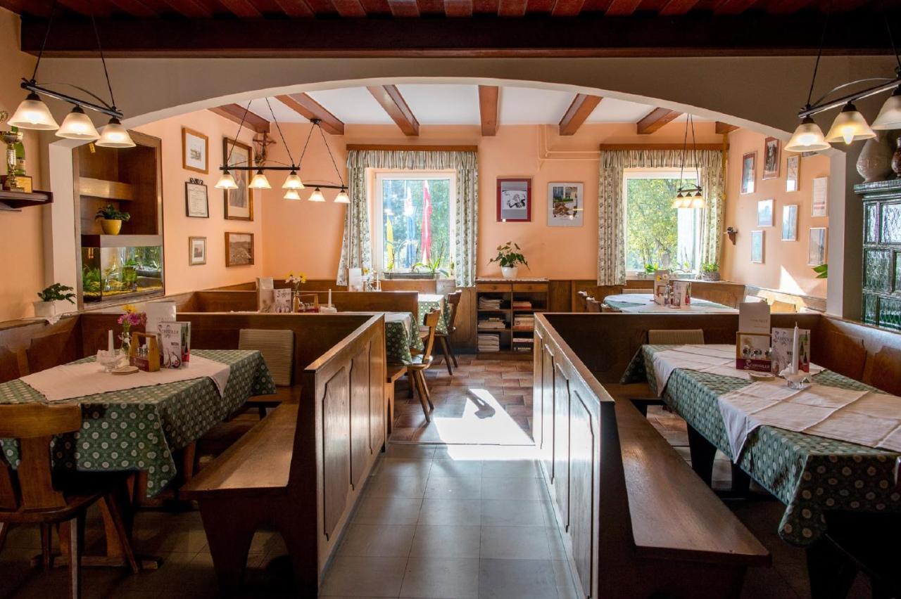 Gasthof Schindler Brunn am Wald Luaran gambar